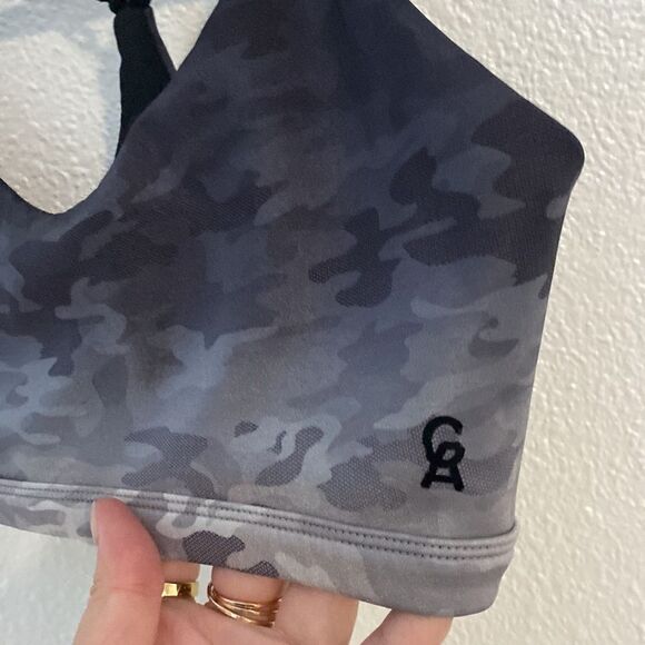 Good American-Grey Ombre camo print- Sports bra- Size 2 (medium) - Picture 2 of 6